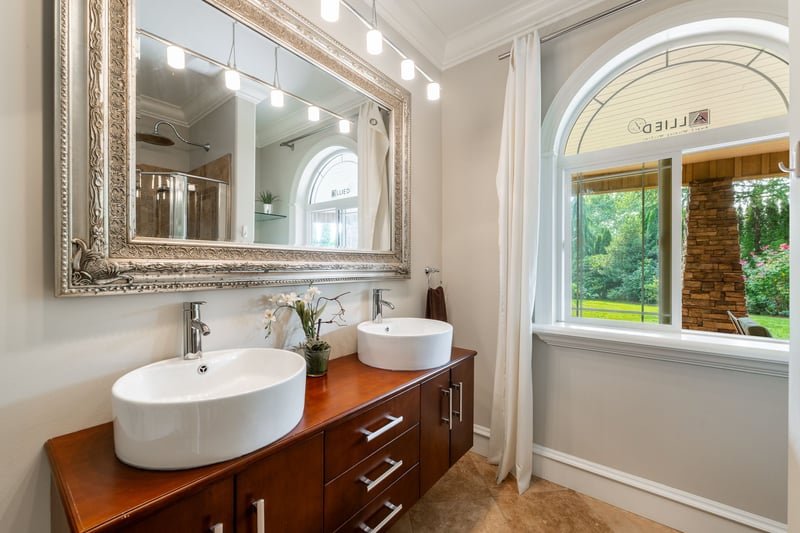 Luxury estate at 18638 54A Avenue, Surrey, BC — photo 31