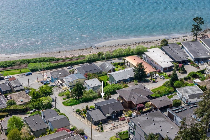 Luxury estate at 14535 Sunset Drive, White Rock, BC — photo 15