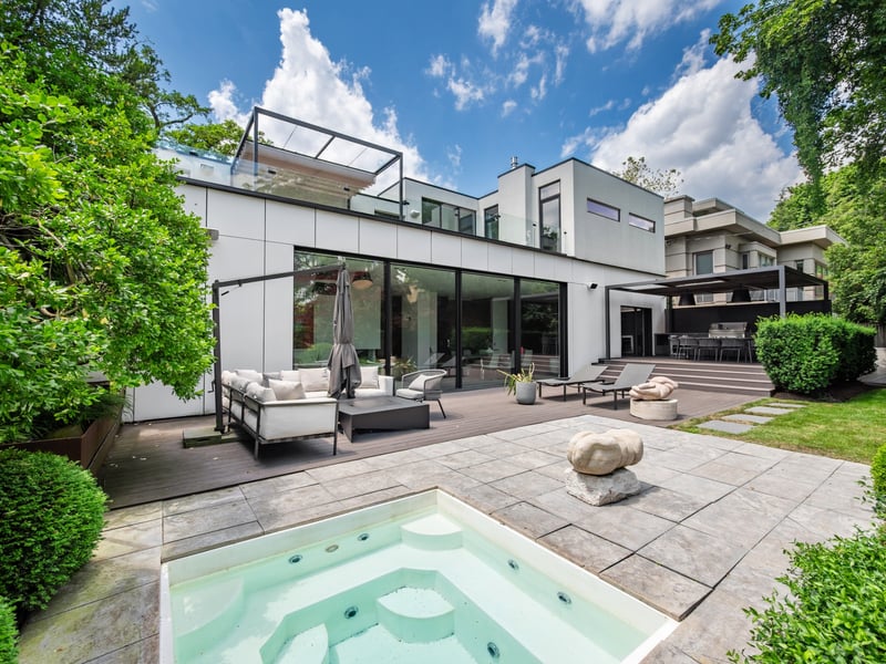 Luxury estate at 75 Ardwold Gate, Toronto, ON — photo 22