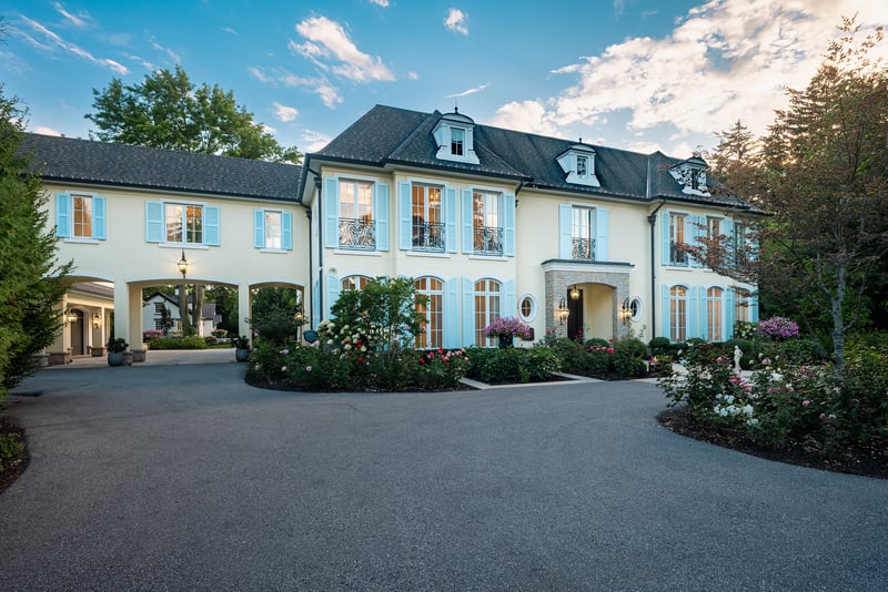 Luxury estate at 1470 Mississauga Road, Mississauga, ON — photo 2