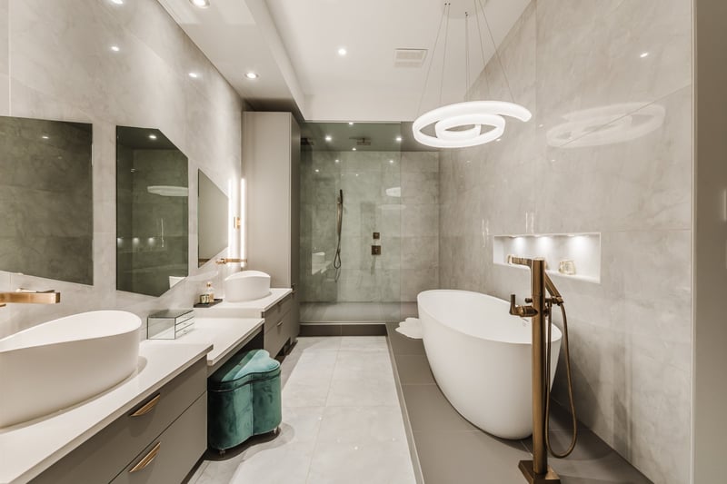 Luxury estate at 757 Rue des Chardonnerets, Mont-Saint-Hilaire, QC — photo 43
