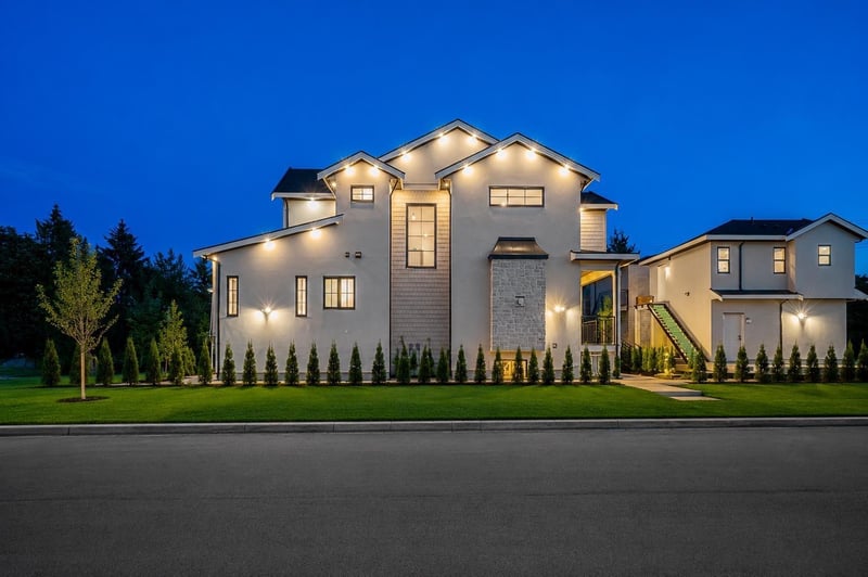 Luxury estate at 1495 168 Street, Surrey, BC — photo 14