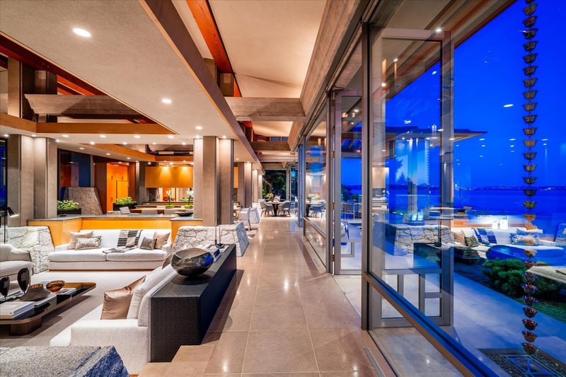 Luxury estate at West Bay, West Vancouver, BC — photo 16