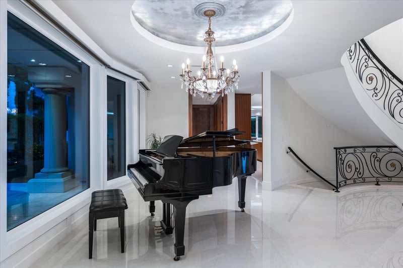 Luxury estate at 1522 Chartwell Drive, West Vancouver, BC — photo 21