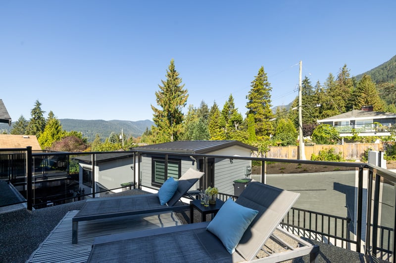 Luxury estate at 806 Montroyal Boulevard, North Vancouver, BC — photo 27