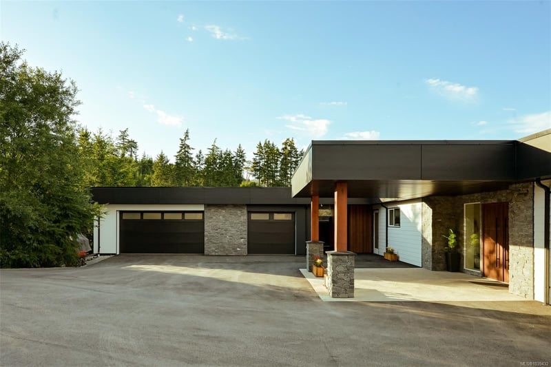 Luxury estate at 3979 Goldstream Heights Drive, Shawnigan Lake, BC — photo 5