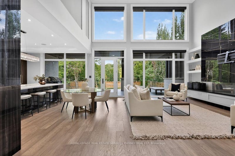 Luxury estate at 533 Carson Lane, Oakville, ON — photo 21