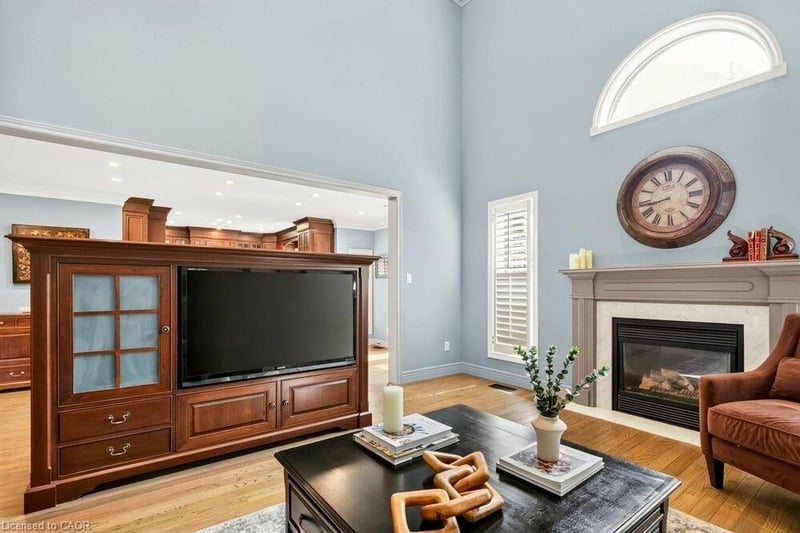 Luxury estate at 55 Chianti Crescent, Hamilton, ON — photo 14