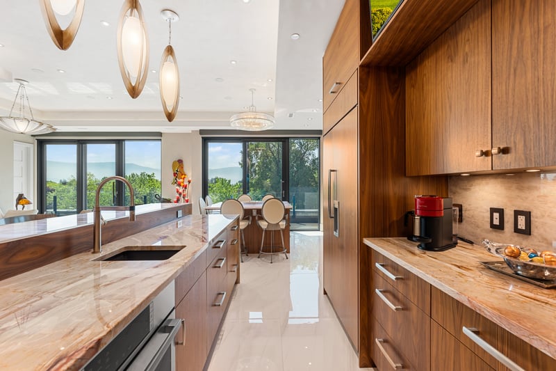Luxury estate at 2245 Abbott Street, Kelowna, BC — photo 22
