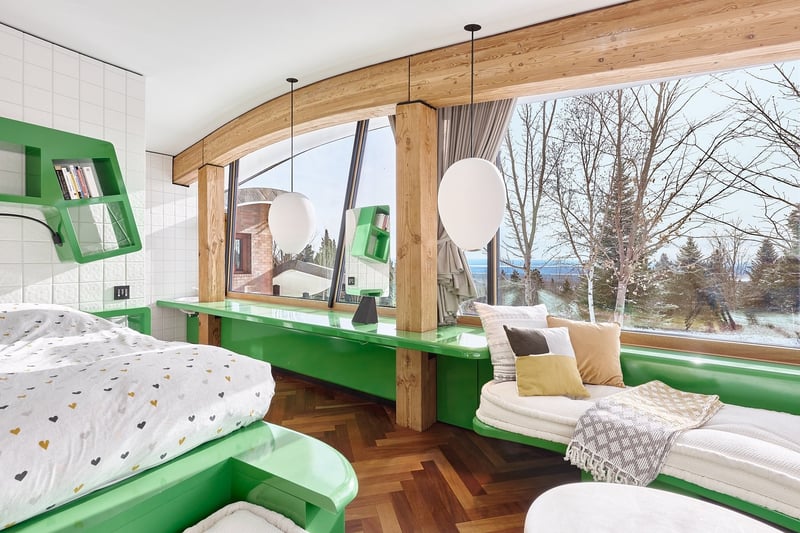 Luxury estate at 215 Mtee des Bois, Saint-Ferreol-les-Neiges — photo 16