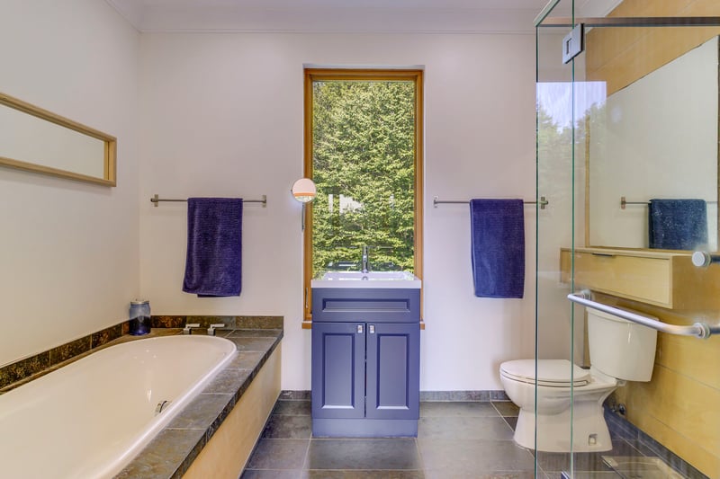 Luxury estate at 24 Chemin des Plaines, Eastman, QC — photo 19
