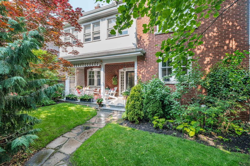 Luxury estate at 247 MacNab Street South, Hamilton, ON — photo 42