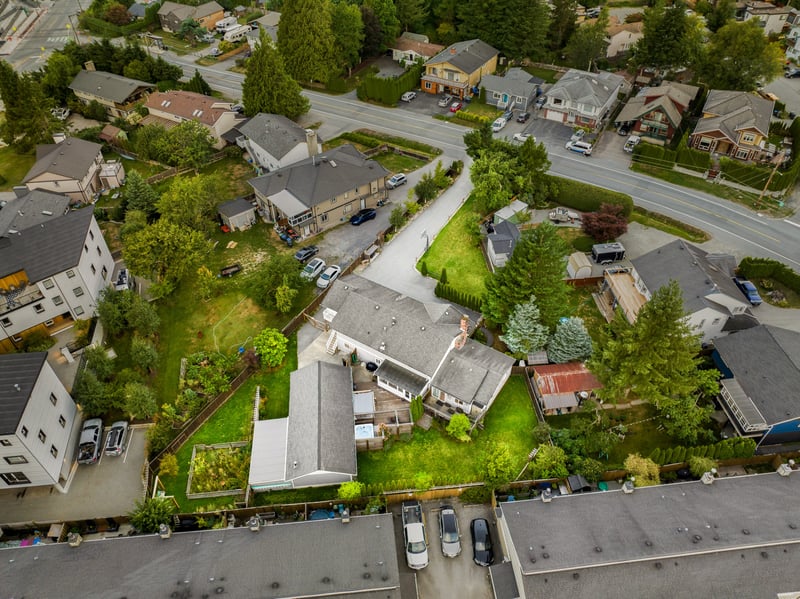 Luxury estate at 39726 Government Road, Squamish, BC — photo 25
