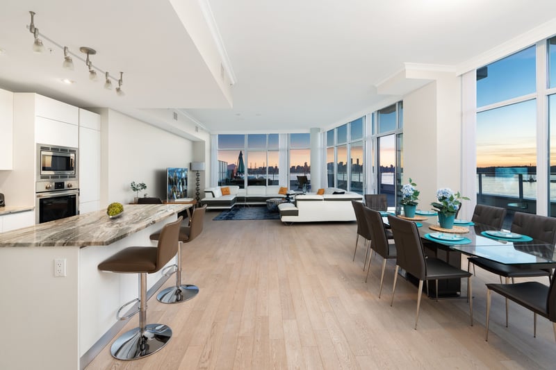 Luxury estate at PH3 175 Victory Ship Way, North Vancouver, BC — photo 16