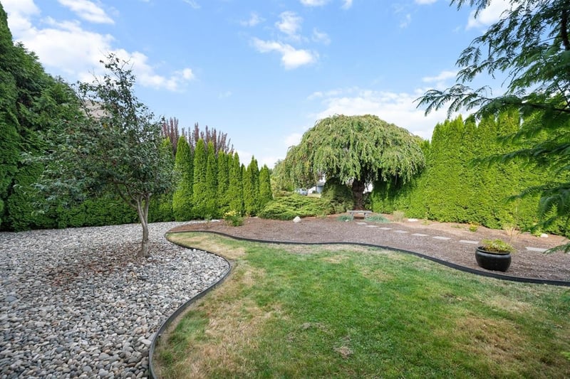 Luxury estate at 12359 188 Street, Pitt Meadows, BC — photo 4