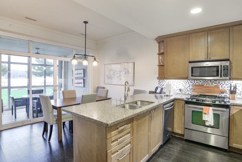 Luxury estate at 1869 Muskoka Road 118 West unit g103, Bracebridge, ON — photo 11