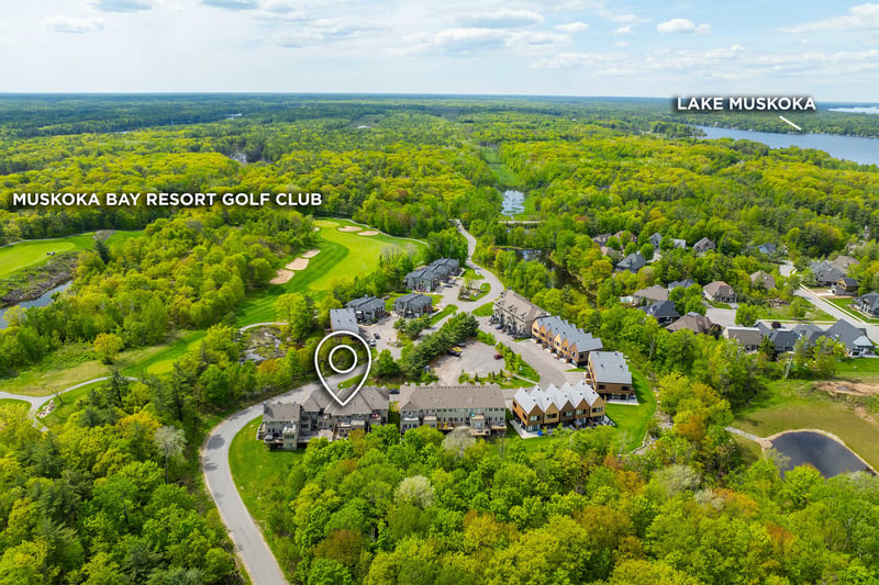 Luxury estate at 61 Rockmount Crescent, Gravenhurst, ON — photo 2