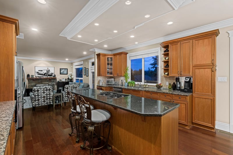 Luxury estate at 8208 Government Road, Burnaby — photo 15