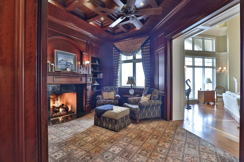 Luxury estate at 872 Whittier Crescent, Mississauga, ON — photo 15