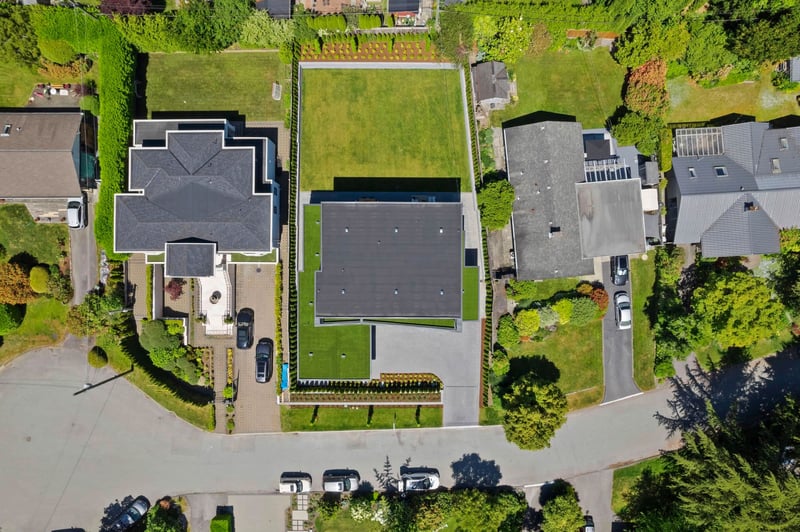 Luxury estate at 680 Westhyde Place, North Vancouver, BC — photo 31