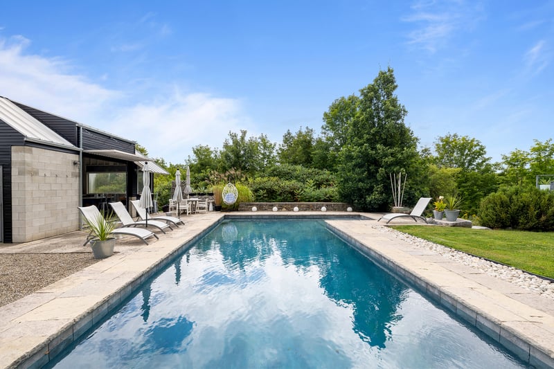 Luxury estate at 17720 Mississauga Rd, Caledon, ON — photo 4