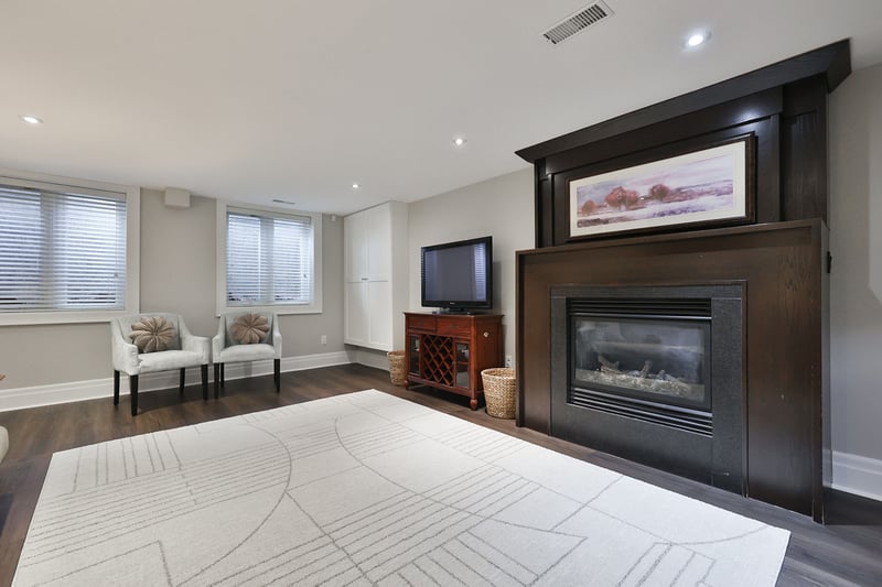 Luxury estate at 80 Oakes Drive, Mississauga, ON — photo 26