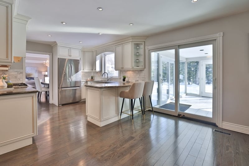 Luxury estate at 208 Mineola Road West, Mississauga, ON — photo 10
