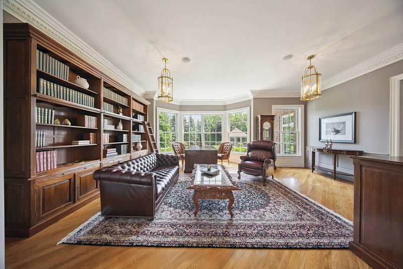 Luxury estate at 91 Fairfield Drive, King City, ON — photo 10