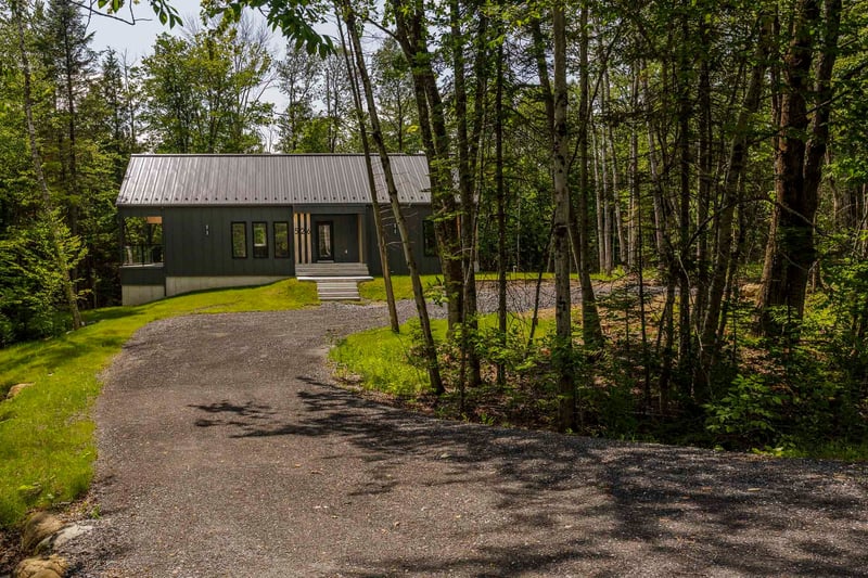 Luxury estate at 526 Chemin Laurendeau, Magog, QC — photo 15