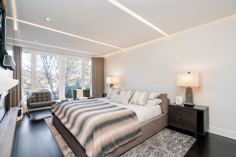 Luxury estate at 3262 West 1st Avenue, Vancouver, BC — photo 5