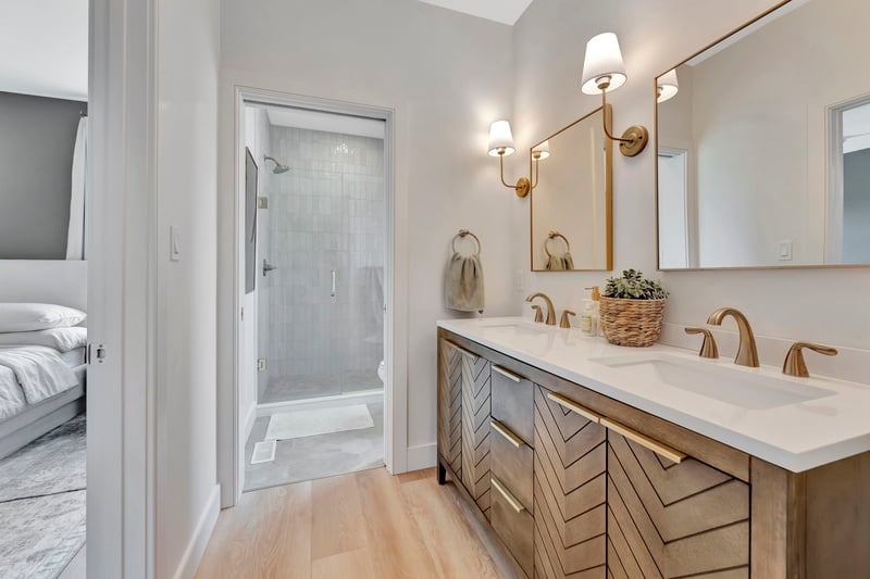 Luxury estate at 10 Macneil Court, Port Burwell, ON — photo 6
