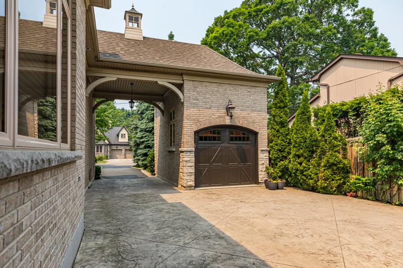 Luxury estate at 115 Rosemary Lane, Ancaster, ON — photo 5