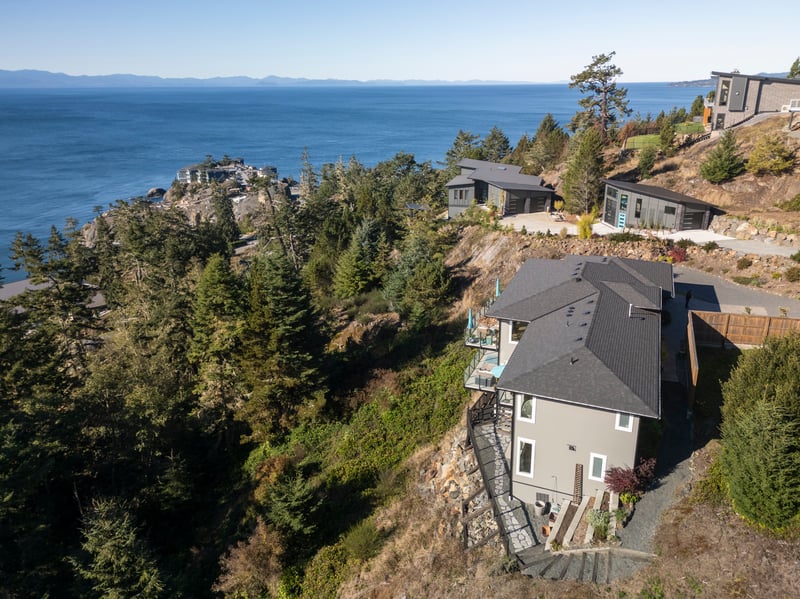 Luxury estate at 7470 Thornton Heights, Sooke, BC — photo 6