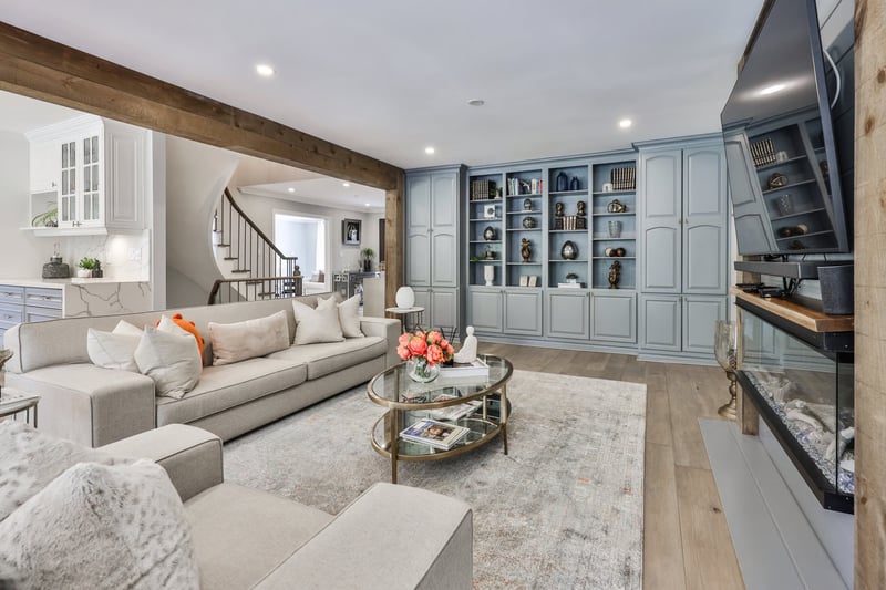 Luxury estate at 807 Indian Road, Mississauga, ON — photo 7