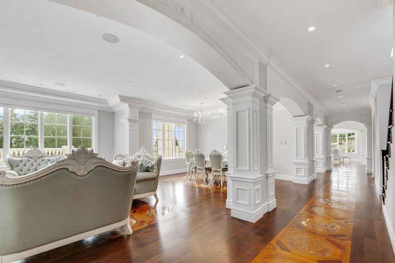 Luxury estate at 735 Saint Andrews Road, West Vancouver, BC — photo 10