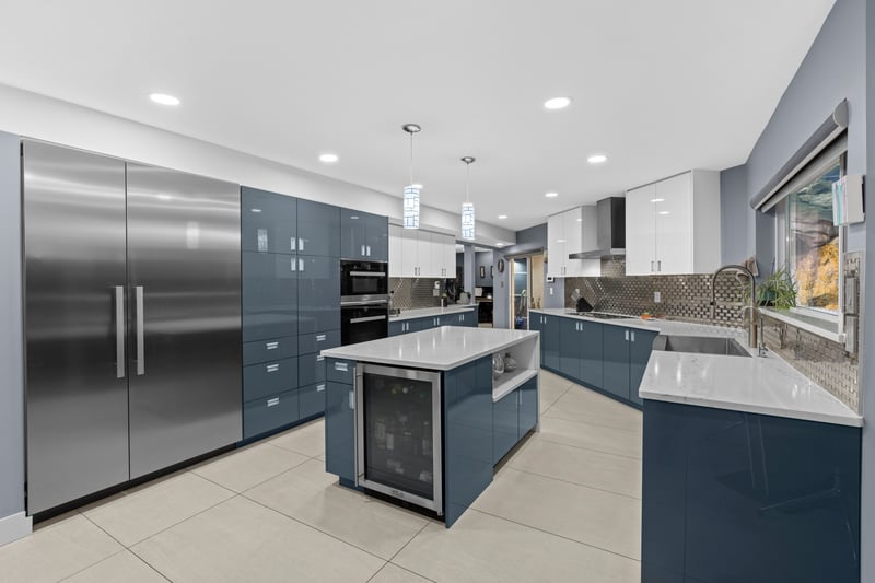 Luxury estate at 3722 Southridge Place, West Vancouver, BC — photo 15