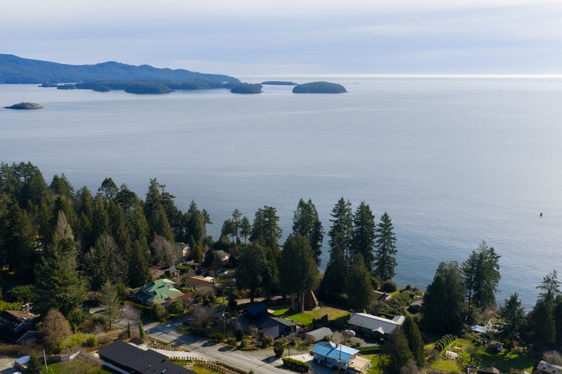 Luxury estate at 107 Mahan Road, Gibsons, BC — photo 29