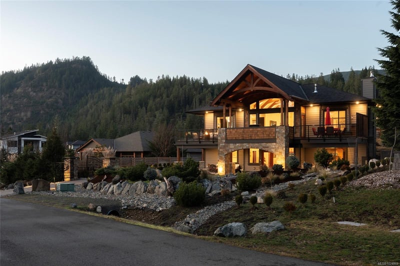 Luxury estate at 7343 Lakefront Place, Lake Cowichan, BC — photo 37