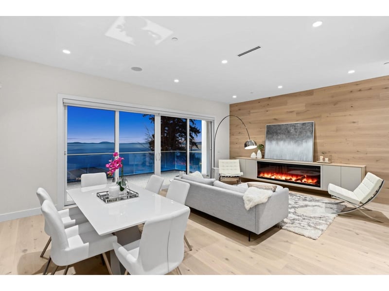 Luxury estate at 14799 Oxenham Avenue, White Rock, BC — photo 3