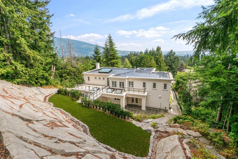 Luxury estate at 735 Saint Andrews Road, West Vancouver, BC — photo 19