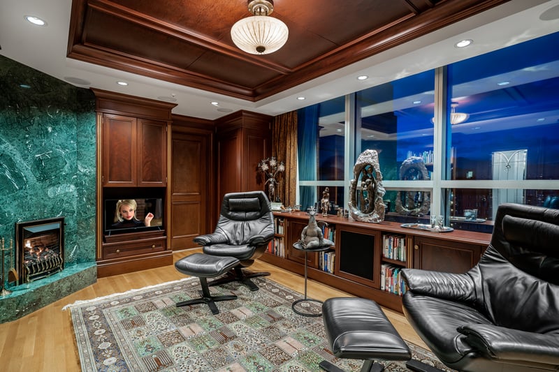 Luxury estate at PH 3000 1050 Burrard Street, Vancouver — photo 13