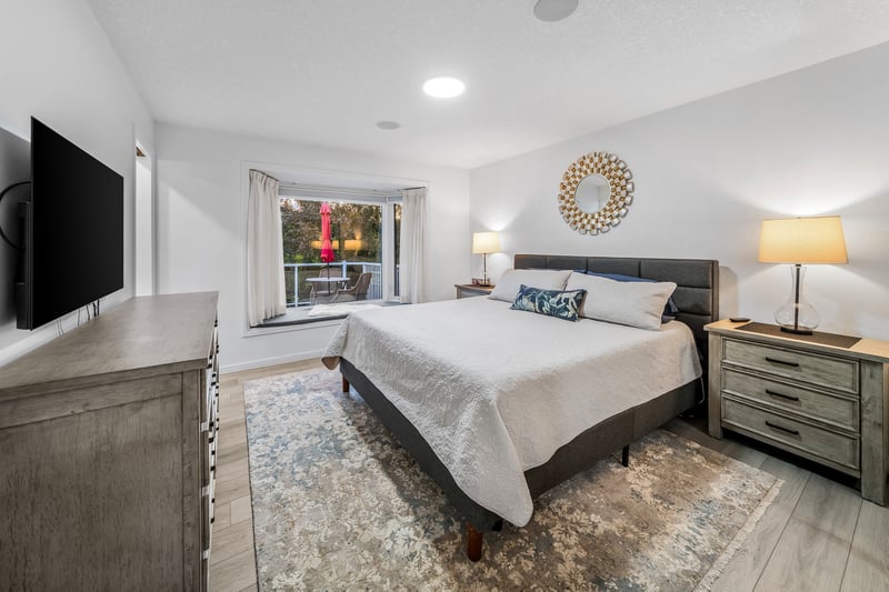 Luxury estate at 5011 Viceroy Drive Northwest, Calgary, AB — photo 14