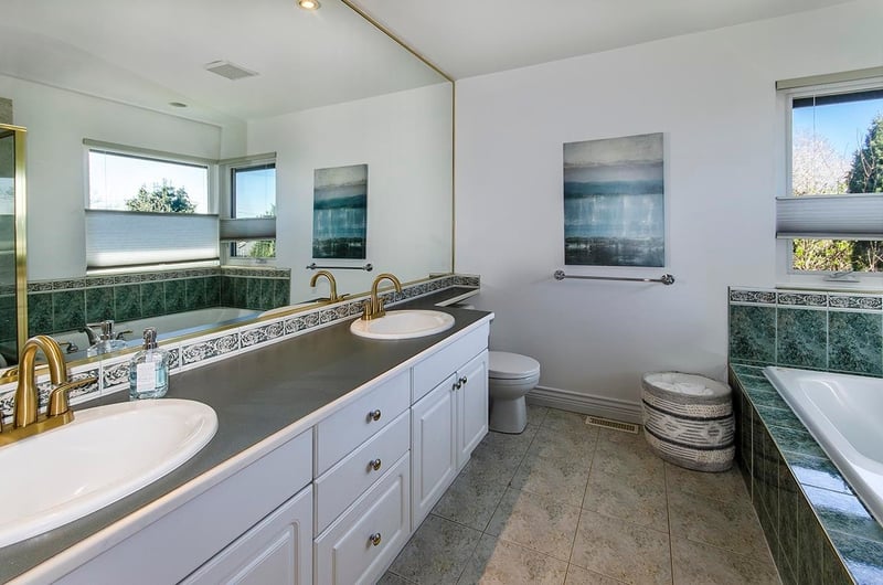 Luxury estate at 1075 Adderley Street, North Vancouver, BC — photo 15