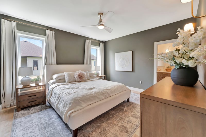 Luxury estate at 10 Macneil Court, Port Burwell, ON — photo 7