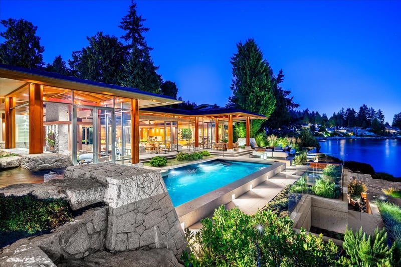 Luxury estate at West Bay, West Vancouver, BC — photo 3