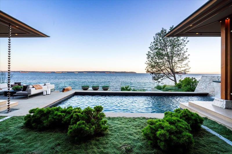 Luxury estate at West Bay, West Vancouver, BC — photo 28