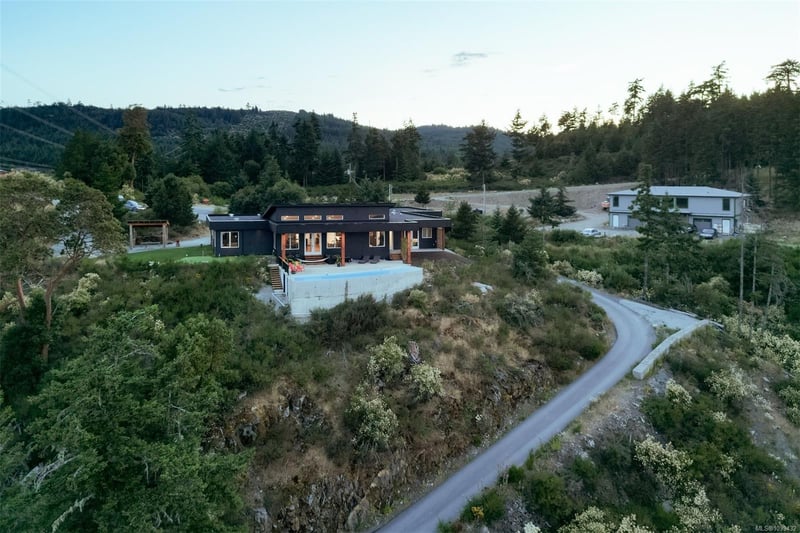 Luxury estate at 3979 Goldstream Heights Drive, Shawnigan Lake, BC — photo 26