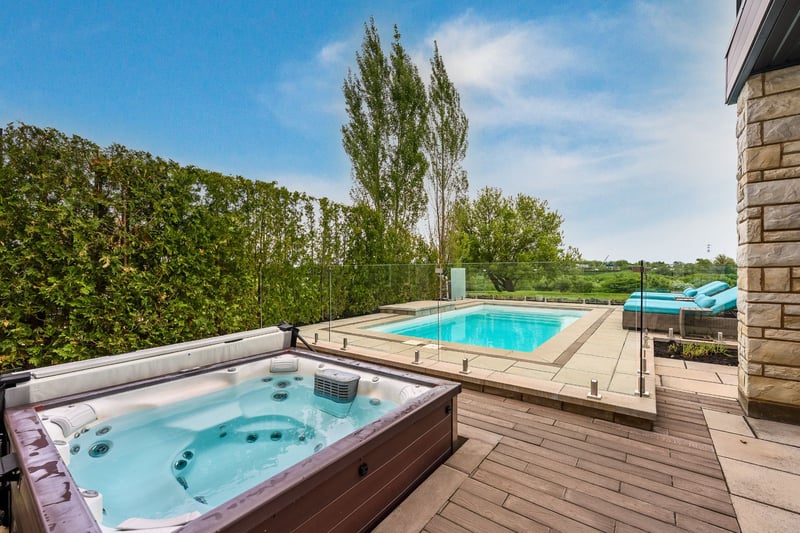 Luxury estate at 199 Rue des Français, Mont-Saint-Hilaire, QC — photo 26