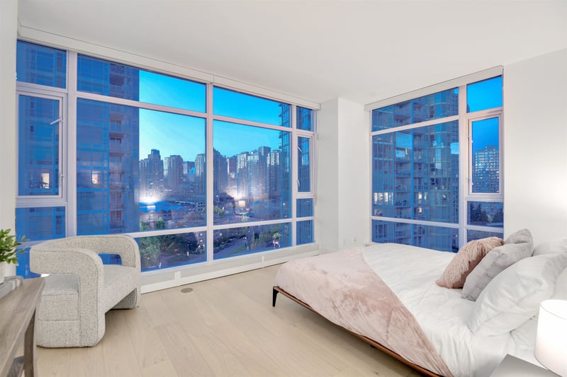 Luxury estate at 1111 Marinaside Crescent #1501, Vancouver, BC — photo 3