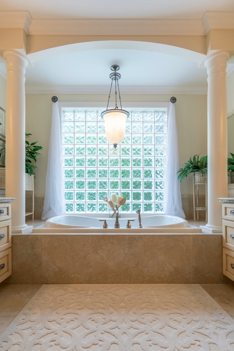 Luxury estate at 37 Ranch Rd, Brantford, ON — photo 8